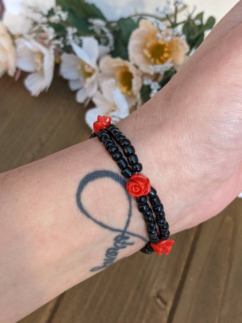 1990/'s Style Red Rose /& Black Czech Bead Double Strand Elastic Stretch Bracelet