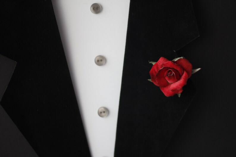 Red boutonniere, Mens lapel pin bestfriend gift Wedding boutonniere