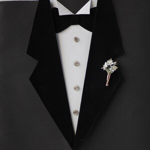 Elegant Poirot Lapel Pin - Tussie Mussie Inspired Brooch for Men with Small Wild Violets