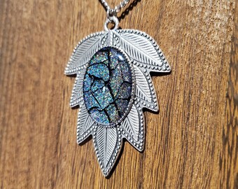 Holographic Glitter Tibetan Leaf Necklace with Black Veins