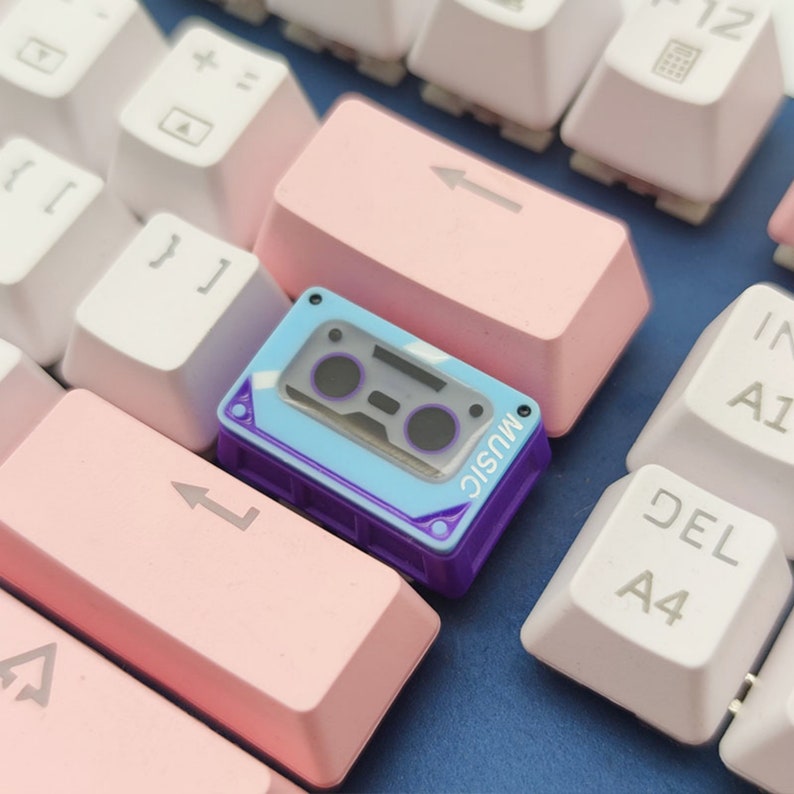 Custom 1.5u Tab WalkMan Keycaps Retro,Novelty Artisan Resin Keycap,for Cherry MX Switch Gaming Mechanical Keyboards,Gift Collection NO.3