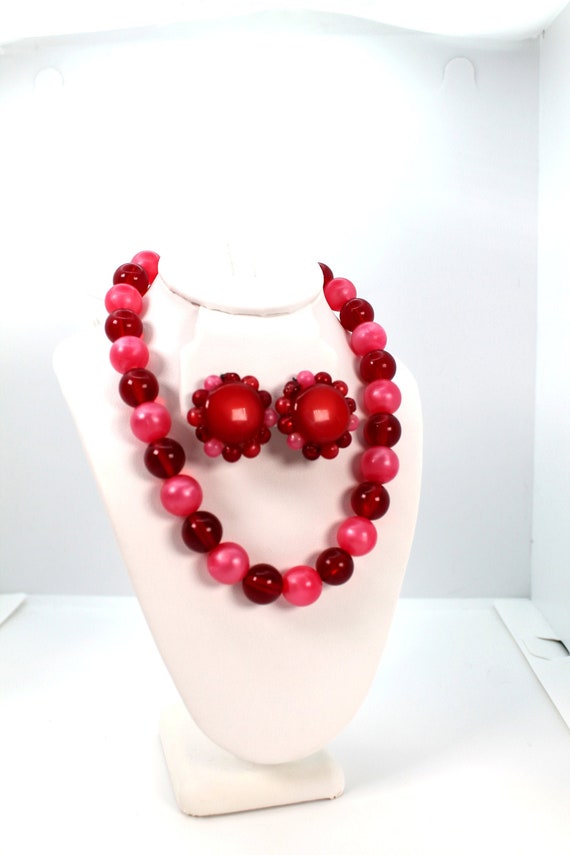 Vintage Plastic Vintage Chain Style Red Pink Clear Plastic Bead Necklace Statement Necklace Repurposed Prystal 31 Inches