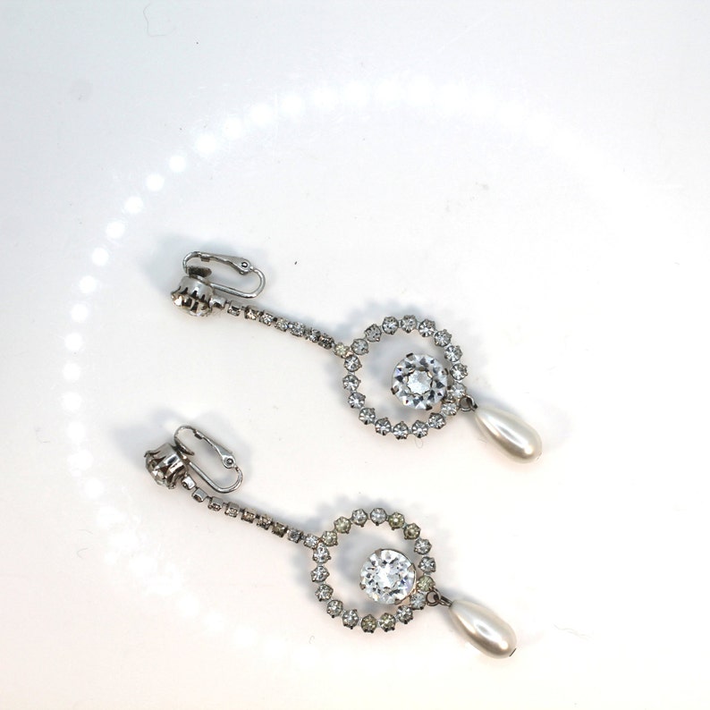 DINNER DANCE Vintage Rhinestone Pearl Silver Dangle Drop Mid Century 1950s Long Clip On Earrings