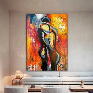 壁にオリジナルのモダンな抽象画、明るいカラフルな絵、質感のある