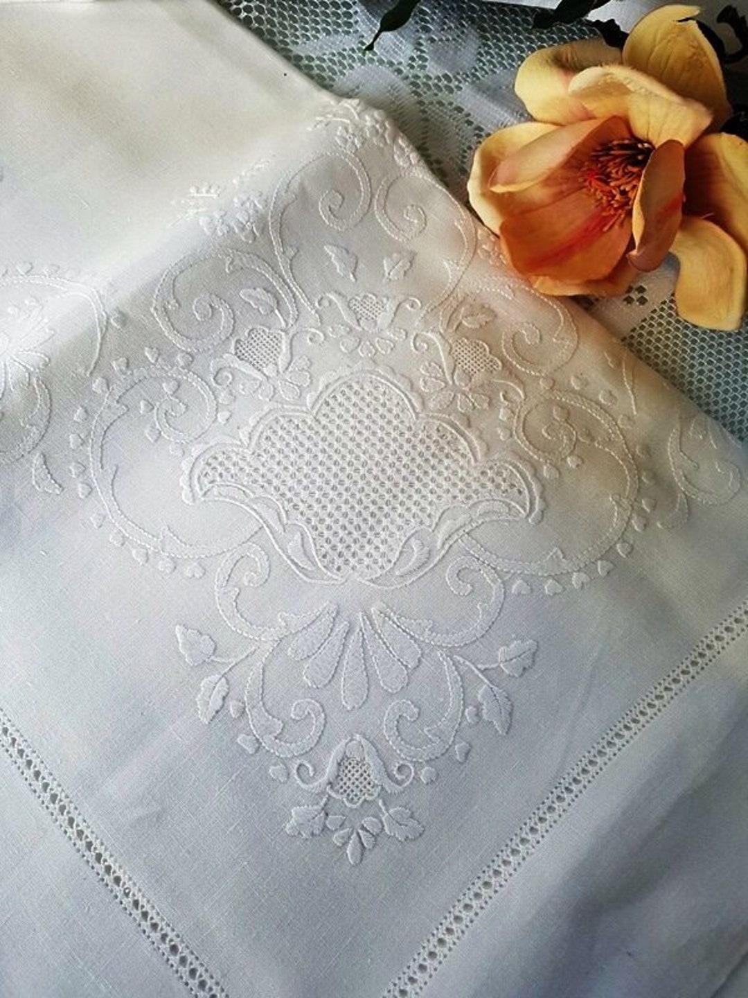 Rich Sheet in Pure Linen With Embroidery Sicilian Parade and - Etsy