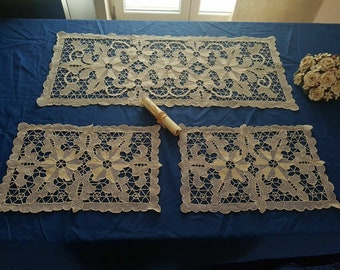 Set of 3 doilies all Burano di Venezia completely handmade Doilies handmade ecru' color