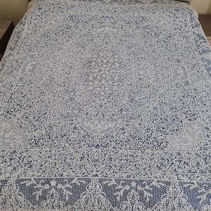 Majestic Cantù bedspread completely hand embroidered 2.45x2.35 cm bedspread
