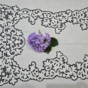 Spectacular hand-embroidered pure Bellora linen tablecloth. Cutwork embroidery. NO NAPKINS.