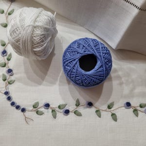 Drap en pur lin avec broderie Vapor Stitch cousue à la main