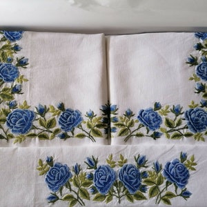 Rich sheet in pure linen with full stitch embroidery completely by hand sheet linen