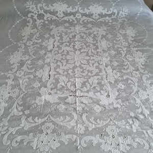 Majestic bedspread in organza and linen with cutwork embroidery and hand satin stitch Bedspread handmade