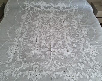 Majestic bedspread in organza and linen with cutwork embroidery and hand satin stitch Bedspread handmade
