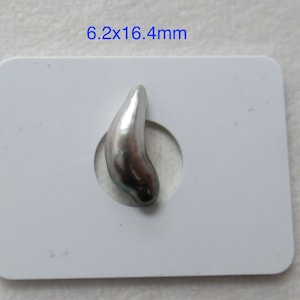 Bi-Color South Sea Tahitian Keshi 6mm-7mm - Natural Grey and Silver Colors - High Quality - Organic Shape - Undrilled