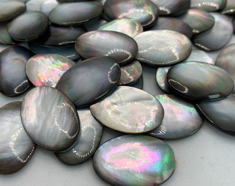 Rare Tahitian Mother Of Pearl Flat Small High Quality Natural Color Exotic Tahitian Genuine Disc shape highly iridescent very rare - 1 Piece