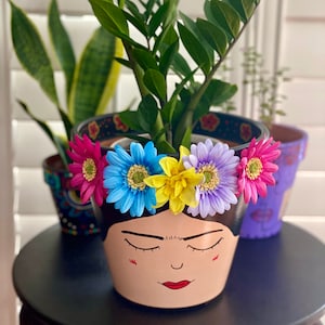 Frida planter. Mexican Plant Pot &quot;El sueño de Frida II&quot; .Custom pot