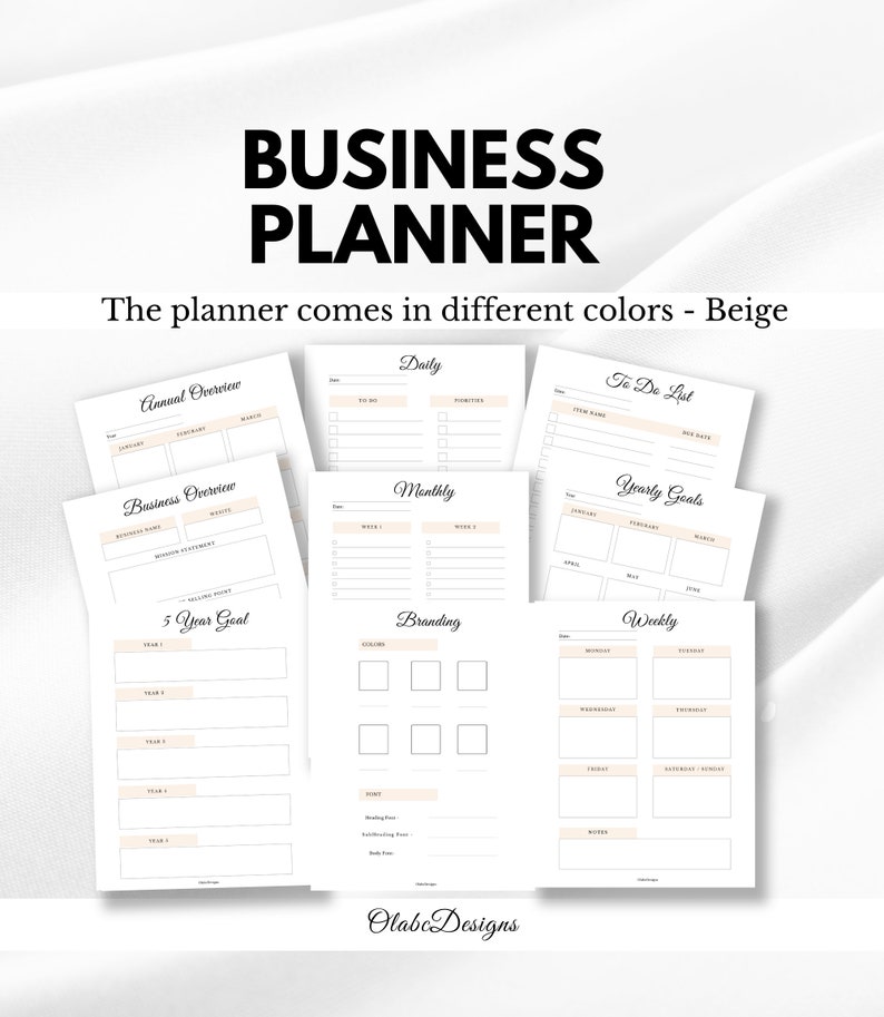 K&ouml;nnte beinhalten: Ein beigefarbener Businessplaner mit verschiedenen Planungsseiten, darunter Tages-, Monats- und Jahresziele sowie ein 5-Jahres-Zielbereich. Der Planer enth&auml;lt auch Branding- und Wochenplanungsseiten. Der Text "BUSINESS PLANNER" steht oben.