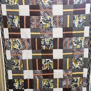 Tigers in the wild quilt