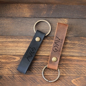 God is Greater Than Highs and Lows Leather Keychain, Scripture Keychain, Custom Bible Verse Keychain, Religious Gift image 3