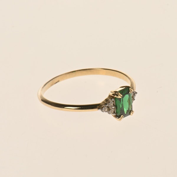 Genuine Stacking Emerald Ring, Unique Emerald Gold Ring, Dainty 14k Gold Emerald Ring, Delicate Green Emerald Ring, Labor Day Sale, Gift