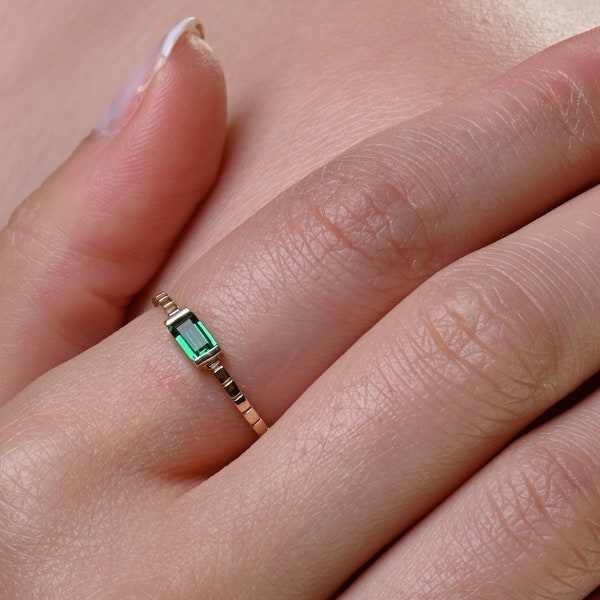 14k Gold Unique Baguette Emerald Ring, Emerald Simple Ring, Minimal Handmade Emerald Ring, Baguette Emerald Ring, Handmade Daily Wear Ring