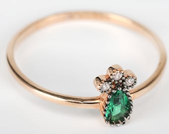 Vintage Style Emerald Ring, Unique Emerald Statement Ring, Birthday Gift for Women, 14k Gold Unique Emerald Ring, Thin Band Birthstone Ring