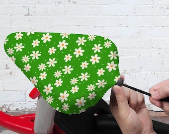 Waterproof Bike Seat Cover - Outdoor City Road/ Mountain Bike Saddle Rain Cover,   Green and daisies print hippy style