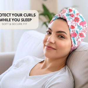 Protector de Rizos para Dormir – BASIC Talla Única | Alternativa Ligera al Gorro para Método Curly y Cuidado Diario, Flores azules y rojas