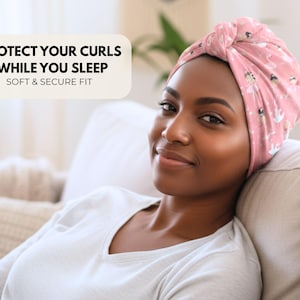 Protector de Rizos para Dormir – BASIC Talla Única | Alternativa Ligera al Gorro para Método Curly y Cuidado Diario, Rosa con bailarinas