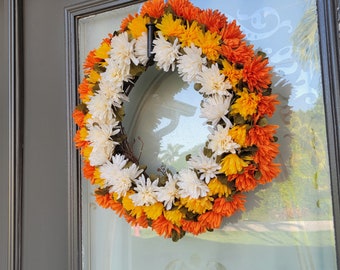 Couronne d'automne fabriquée à la main, couronnes pour la porte d'entrée, élégante couronne d'automne, couronnes orange, couronnes de couleurs vives, décoration d'automne chaleureuse et invitante