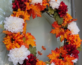 Couronne d'automne fabriquée à la main, couronnes pour la porte d'entrée, élégante couronne d'automne, couronnes orange, couronnes de couleurs vives, décoration d'automne chaleureuse et invitante