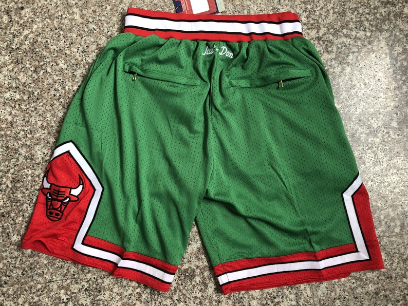 chicago bulls shorts with pockets