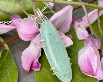 Silver & Green Aventurine Prong-set Necklace