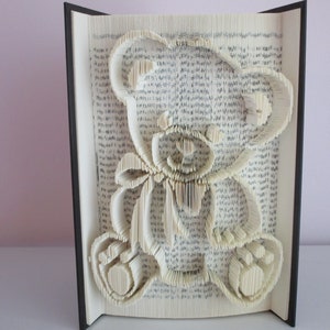 Arte de livro dobrado de ursinho de pelúcia
