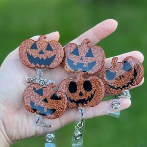 Pumpkin Badge Reel