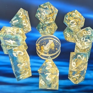 Rich Waves ; TTRPG Dice Set