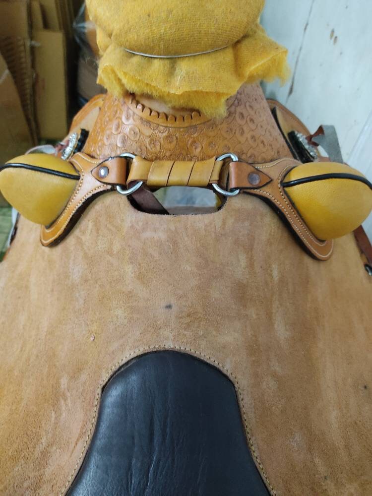 Selle de ranch western en cuir de qualité supérieure sculptée à la main