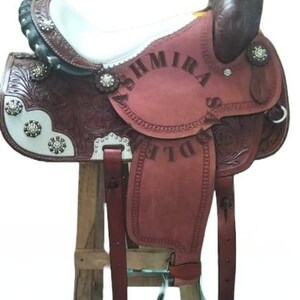 Handmade Leather Western Barrel Racing Saddle: Padded Seat, Matching Tack