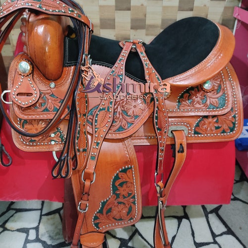 Western Barrel Hand Painted Feather Saddle Horse Racing Etsy