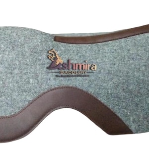 Western Wool Felt Horse Saddle Pad: Handwoven Show Blanket image 1