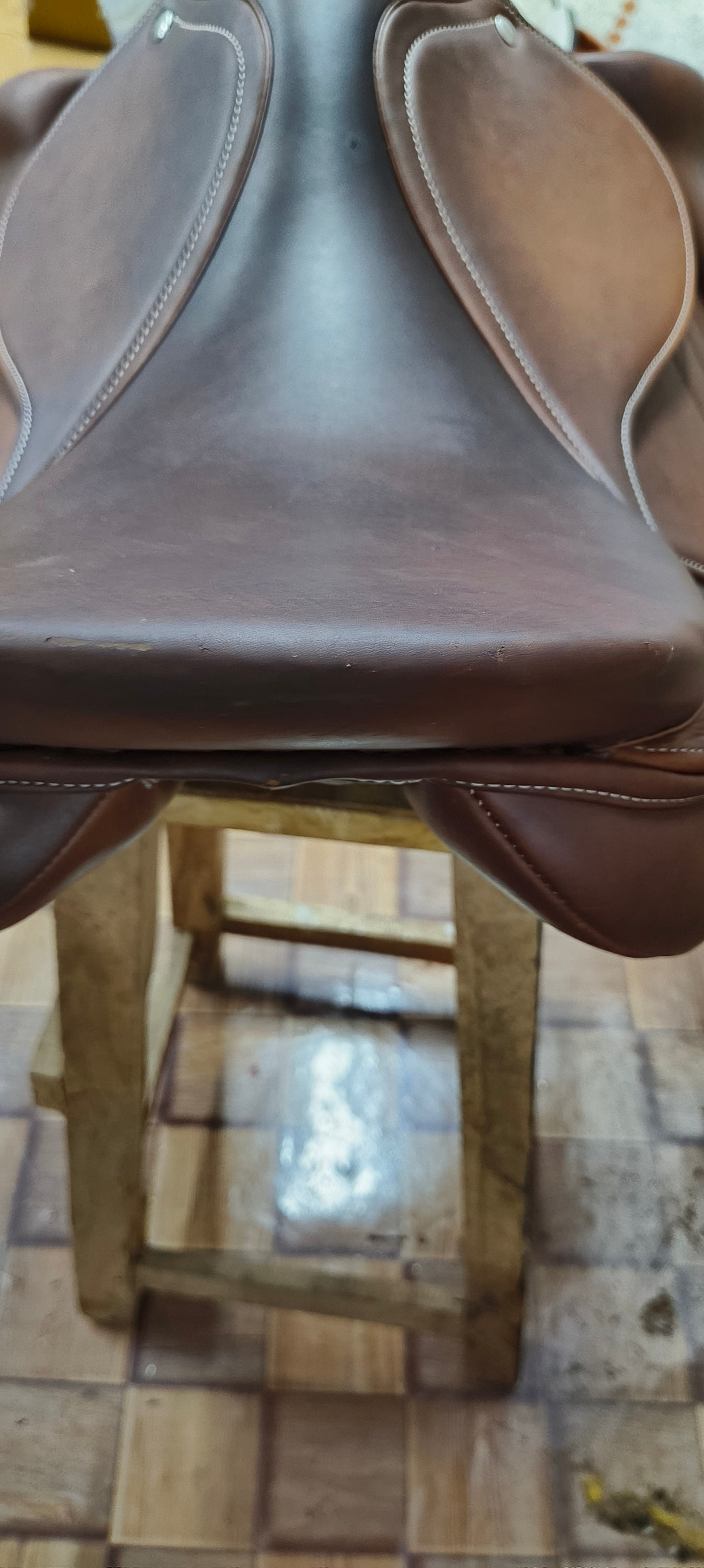Selle Polyvalente Anglaise ASHMIRA - Cuir - Saut & Plat - Neuf