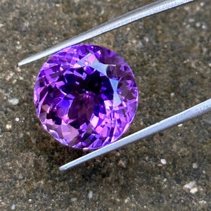 Natural Purple Amethyst, 15.70x15.70x11.60 mm, 1 pieces, Octagon Faceted Cut, Flawless-VVS, Earthly Mined Loose Gemstones