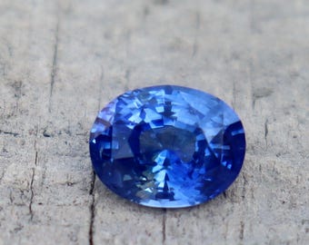 Ovaal geslepen blauwe saffier | 2,84 karaat Sri Lankaanse edelsteen
