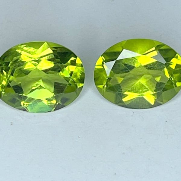 Peridot Natural Faceted Oval Shape Loose Gemstones in a Range of Sizes from 5x7mm up to 9x7mm for Jewellery Making