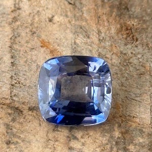 Natural Blue Sapphire | Cushion Cut | 10x9.50 mm | 5.00 Carat | Unheated Sapphires | Engagement Rings | Jewellery Making Gemstones