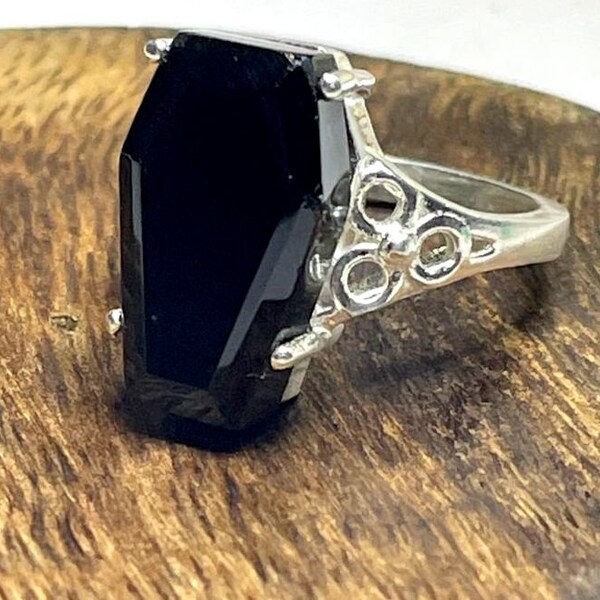 Bague faite main, bague en argent sterling massif 925, bague cercueil, bague pour femme, bague cadeau pour elle, bague en onyx noir hydro.