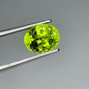 Natural Peridot, Size 7.70x9.50x6.50MM,Peridot Faceted Cut, Peridot Cut Stone,Peridot Oval Cut Weight: 3.60 Carat Natural Gemstone Suppliers