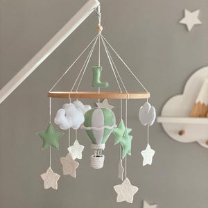 Hot Air Balloon Mobile Nursery, Green Crib Felt Mobile, Baby Personalized Mobile, Nursery Mobile, Bbay Shower Gift, Personalized Baby Gift