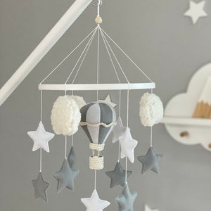 Hot Air Balloon Neutral Crib Baby Mobile, Baby White Mobile, Felt Mobiles, Nursery Baby, Cloud mobile, unique gift for mom