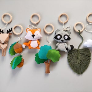 baby play gym woodland set! you can choose for yourself any of the toys presented: a tree, a fox, a raccoon, an oden, acorns, a green macrame leaf and a white cloud! choose your favorites!