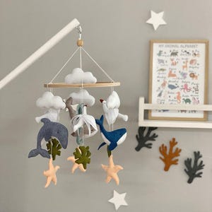 Ocean Theme Baby Mobile – Handmade Felt Whale & Sea Creatures Nursery Decor, Crib Mobile with Clouds and Starfish, Coastal Baby Shower Gift